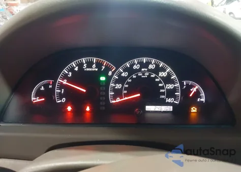 2005 Toyota Camry Le z USA, uszkodzony, nr VIN 4T1BE32KX5U054671